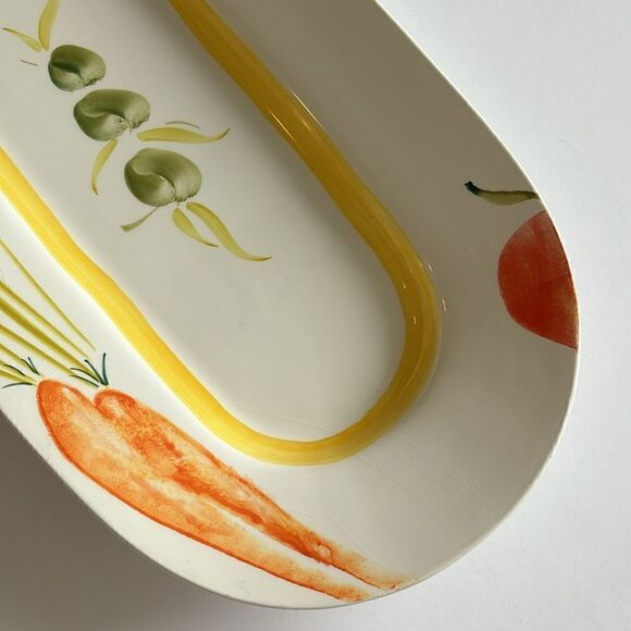 Crate and Barrel Judith Mosse Kruger 17” Oval Platter Vegetable Pattern Italy - Picture 6 of 8
